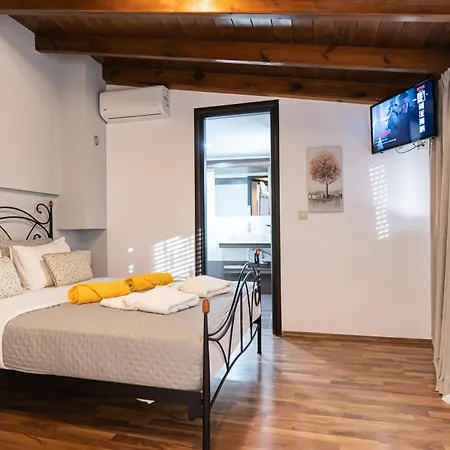 Gina Luxury Maisonette * Galipe