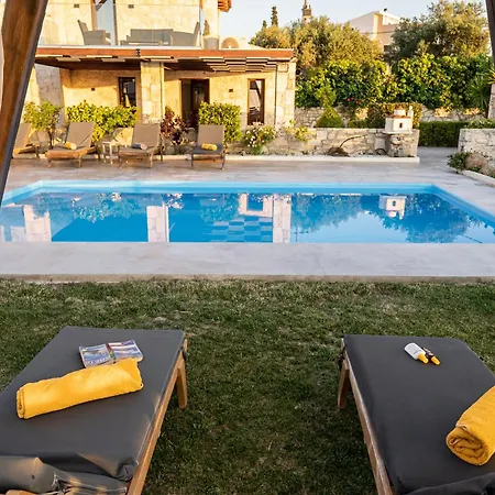 Gina Luxury Maisonette