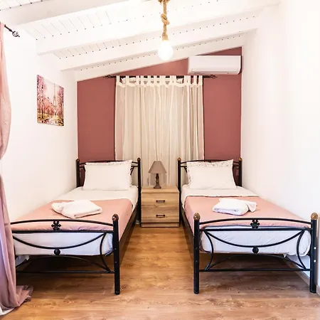 Gina Luxury Maisonette