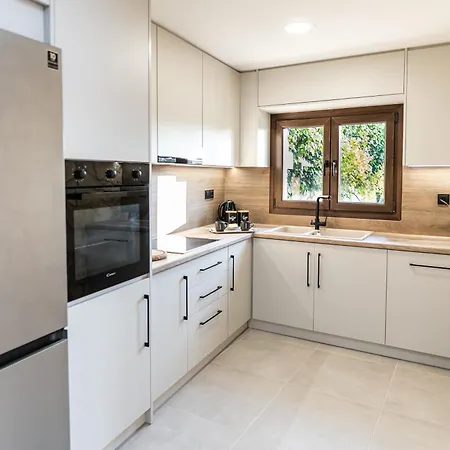 Gina Luxury Maisonette Villa