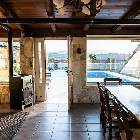 Gina Luxury Maisonette * Galipe