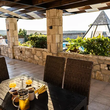 Gina Luxury Maisonette Villa Galipe