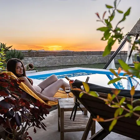 Gina Luxury Maisonette Villa *